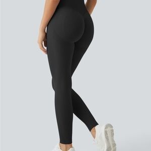 New! HALARA High-Waisted Butt lifting Leggings in black